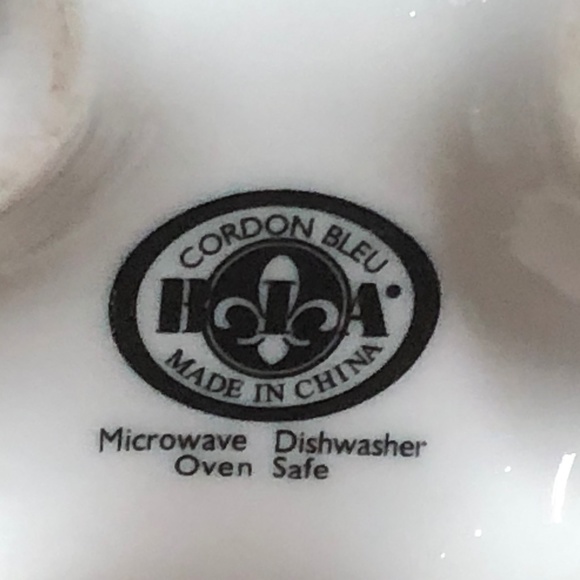 Vintage Lucky Elephant Cordon Bleu Tea Pot - Picture 2 of 8